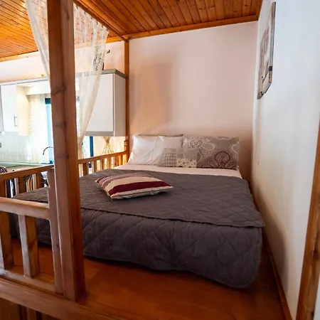 Villa Irene's Myrtonas