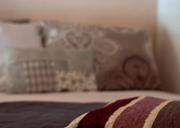 Irene's Myrtonas فيلة