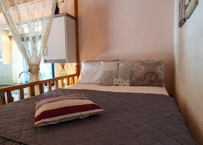 فيلة Irene's Myrtonas *